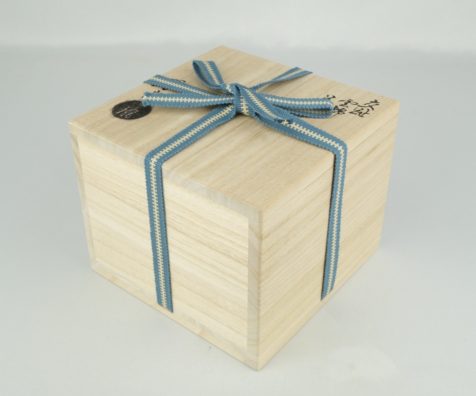 栗山園オンライン通販部 / 新品 交趾雲錦茶碗 中村翠嵐