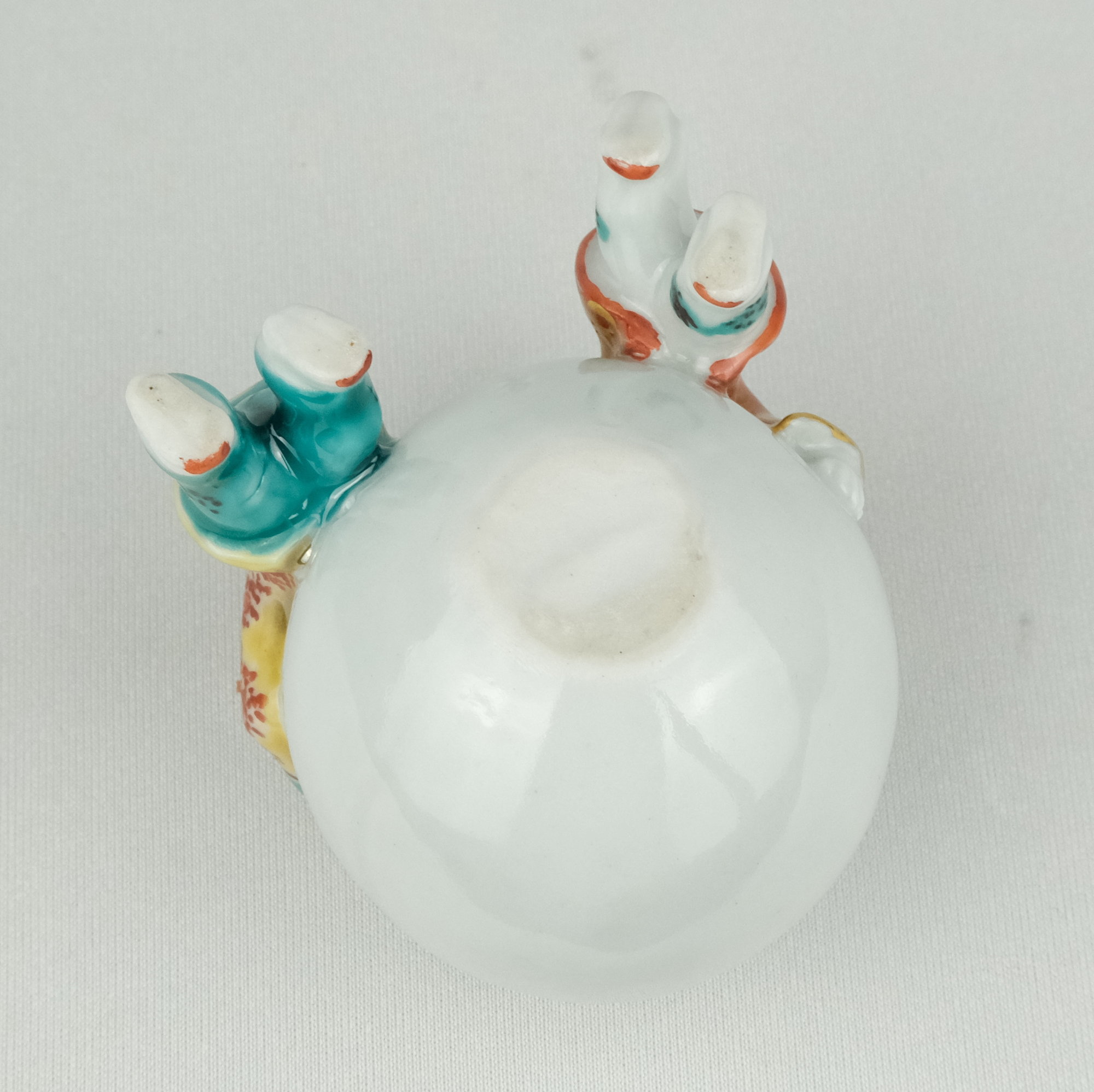 栗山園オンライン通販部 / 【出物】 唐子雪玉遊び蓋置 2代矢口永寿