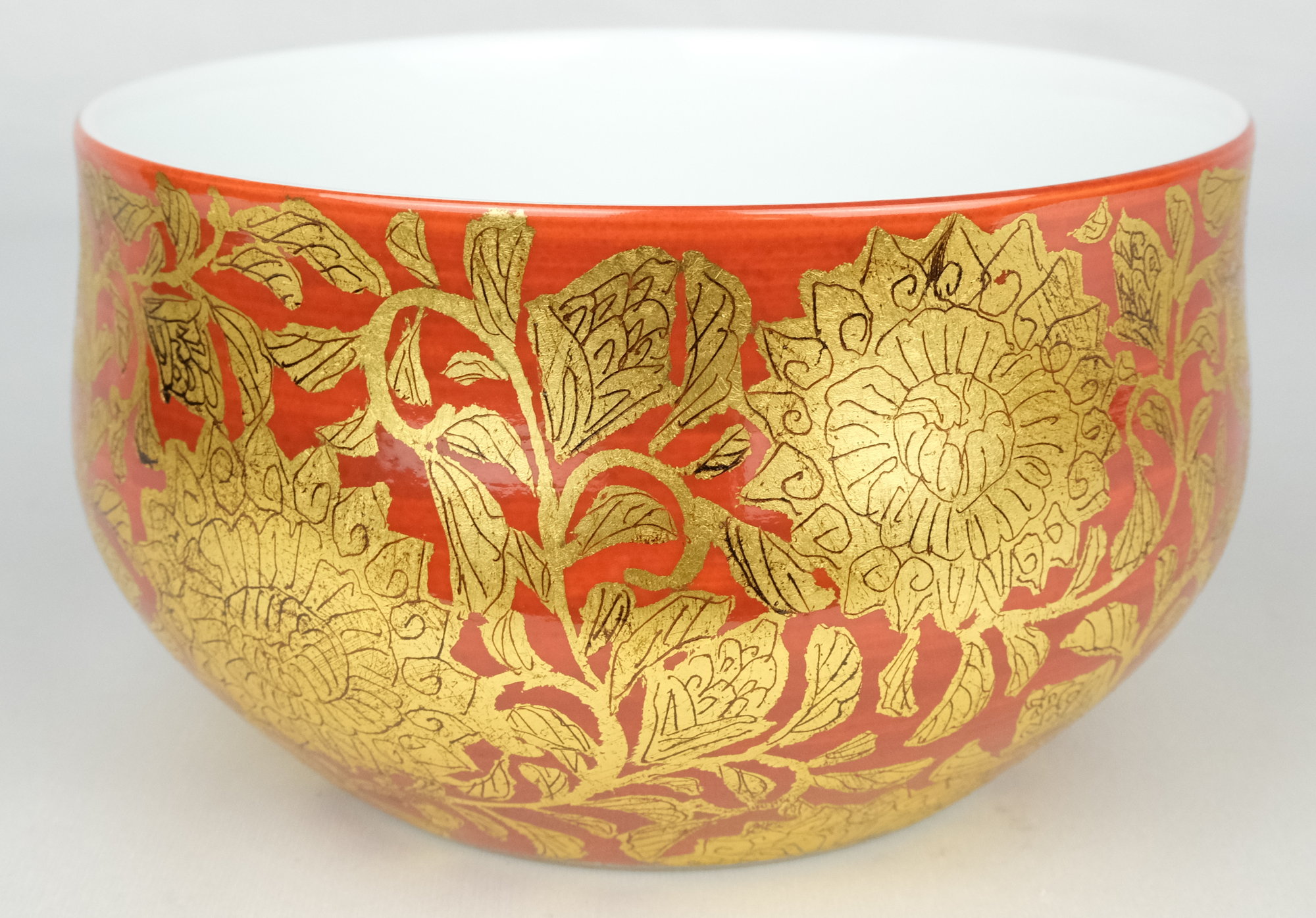 超話題新作 金襴手/香合 小野珀子作品 香道具 佐賀県重要無形文化財 超話題新作 金襴手/香合 小野珀子作品 香道具 佐賀県重要無形文化財
