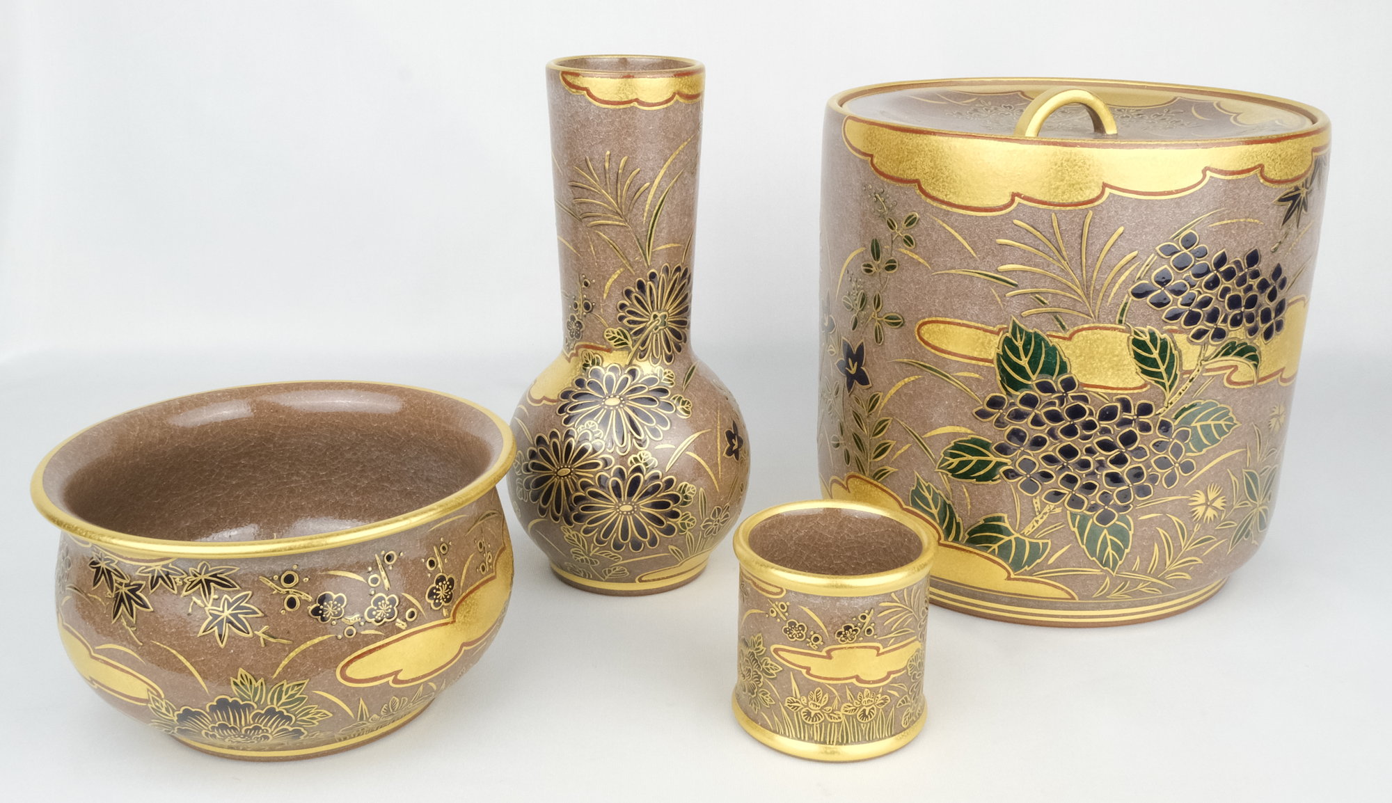 栗山園オンライン通販部 / 【出物】 赫土地色絵四季草花画皆具 清閑寺