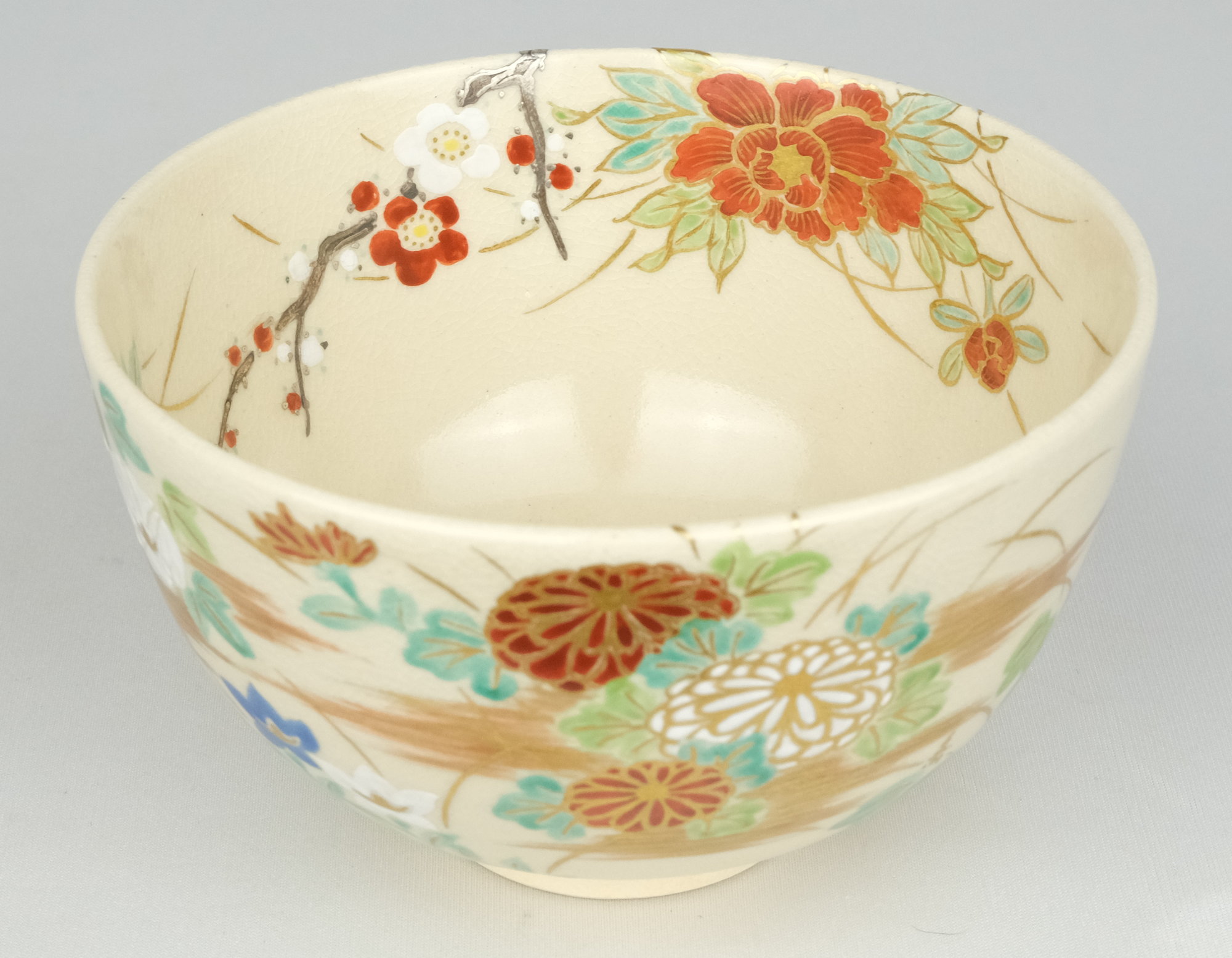 栗山園オンライン通販部 / 【出物】 四季草花茶碗 宮川（真葛