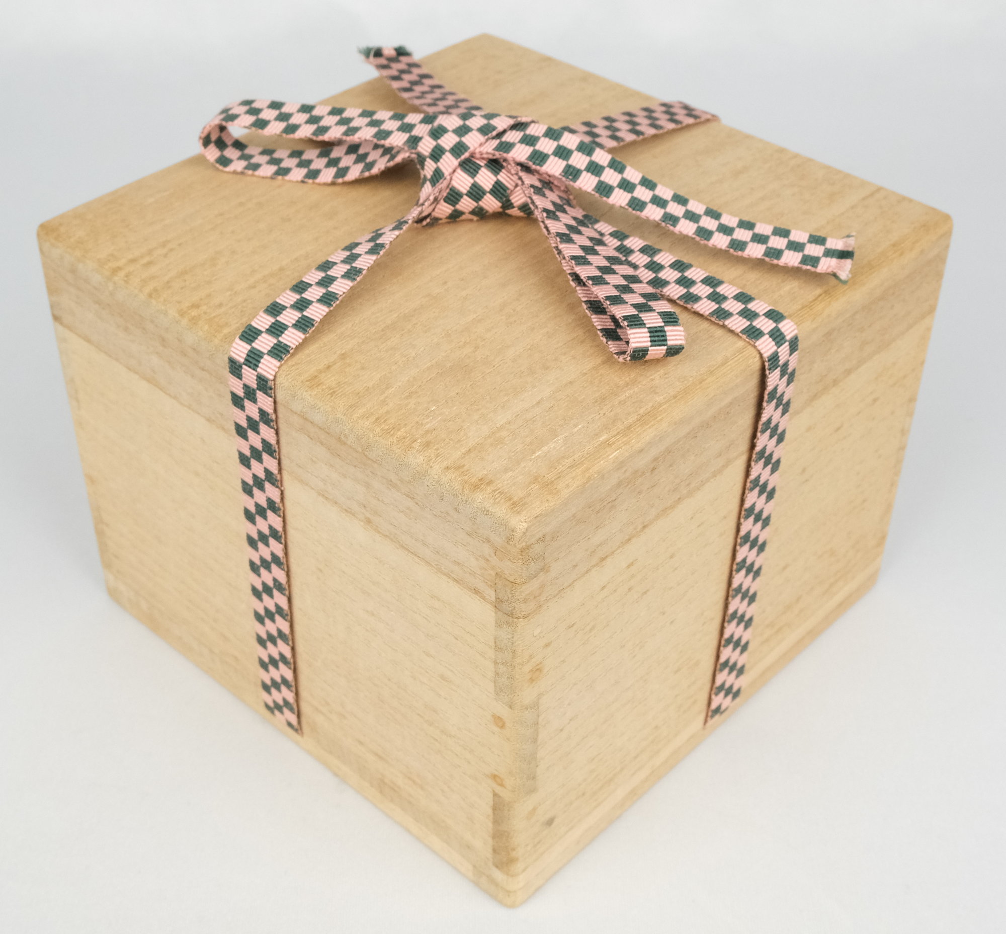 【茶器/茶道具 抹茶茶碗】 黒楽茶碗 掛分 檜垣青子作（桧垣青子作） 数印 – 今屋静香園
